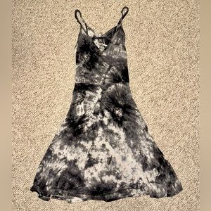 Tie dye gray and white dress
